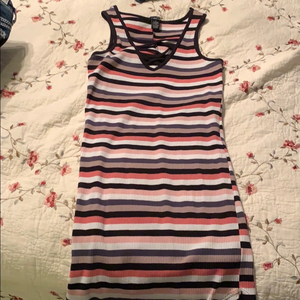 Rue 21 slim fitting dress